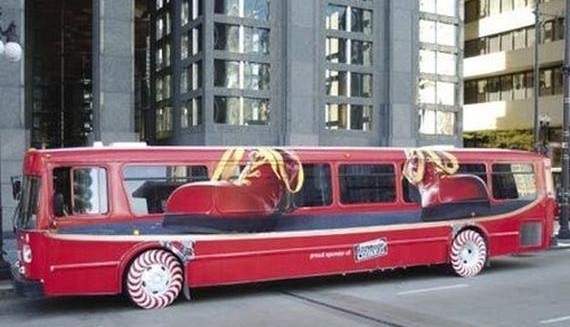 Городские автобусы и троллейбусы — один из самых видных и востребованных видов рекламоносителей.